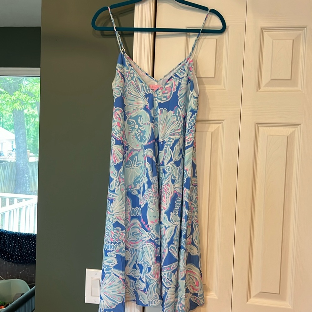Lilly Pulitzer  lg  100 silk  lined